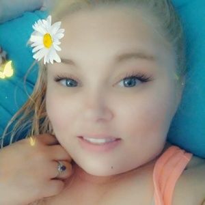 Meet your Posher, Leigh